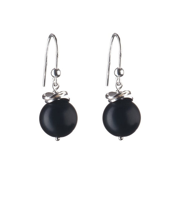Onyx: The Stone of Strength, Style, and Timeless Elegance