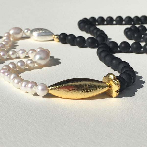 Freshwater Pearl and Onyx Necklace