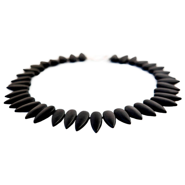 Graduated Onyx Point Necklace