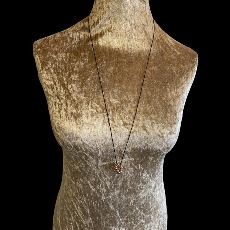 Lace Ball String Pendant - Rose Long