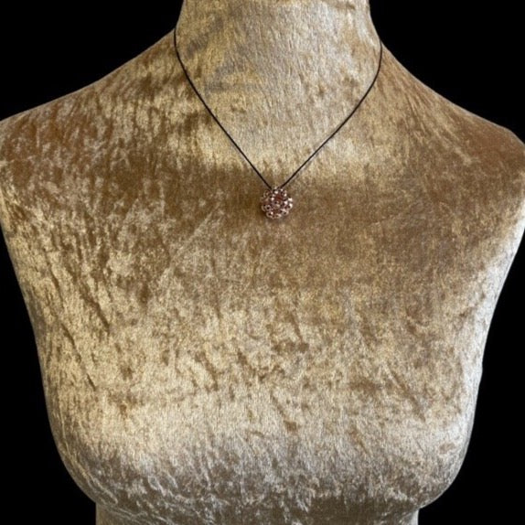 Lace Ball String Pendant - Rose Short