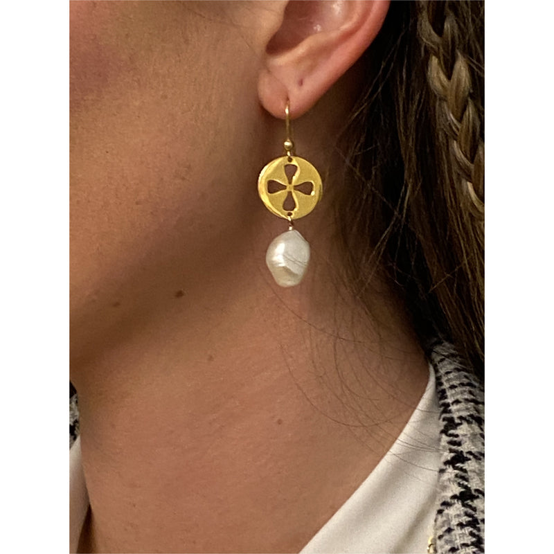 Baroque Pearl Signature Earrings - Gold